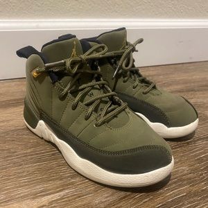 Authentic Jordan 12 Retro, Chris Paul Class of 2003.